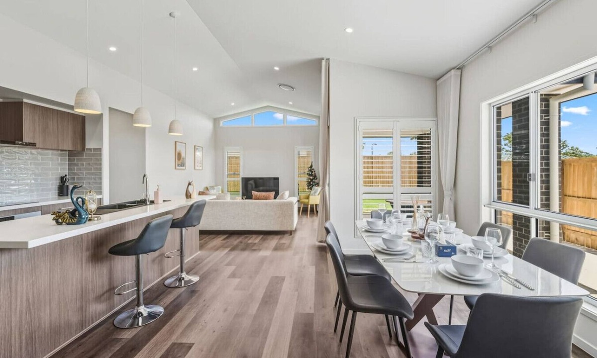 Park Ridge House | Brand new 4BR Family Home in Peaceful Park Ridge