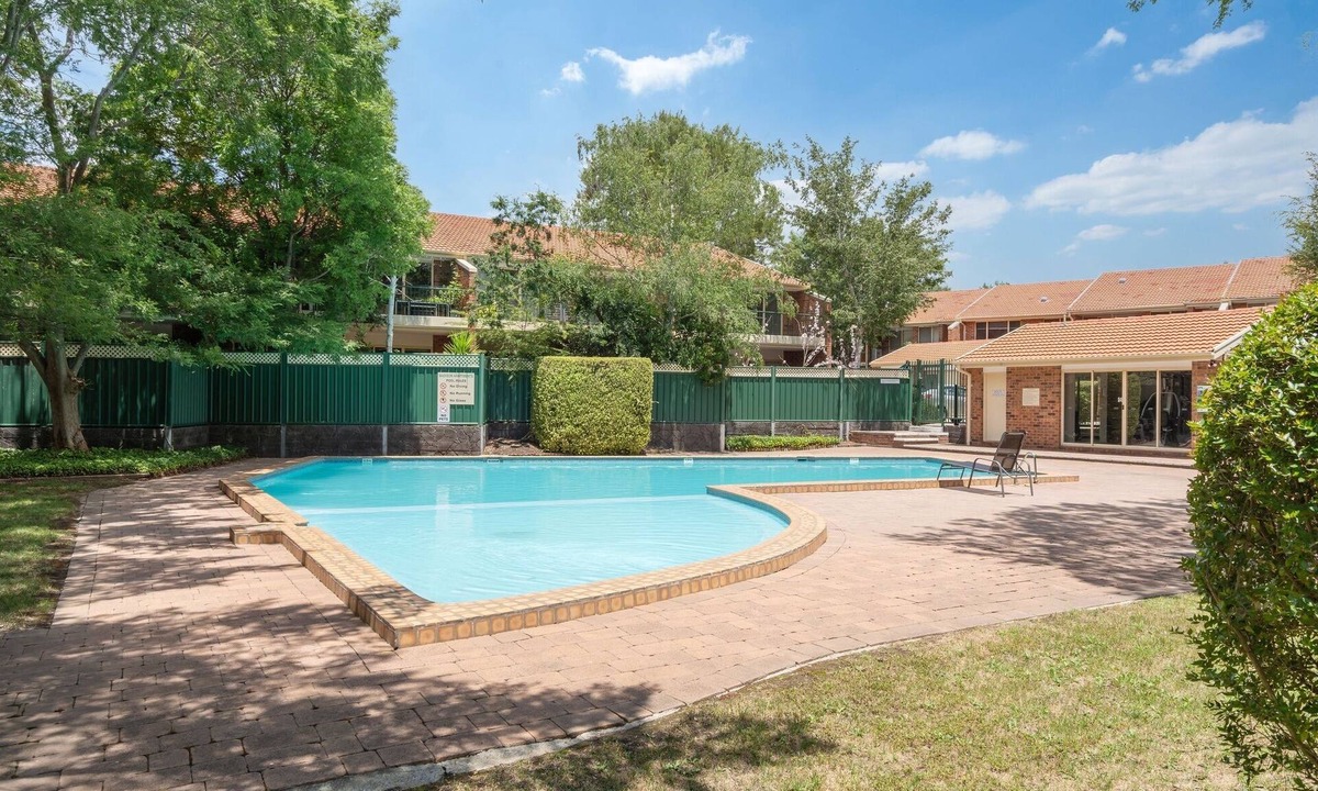 Narrabundah Apartment | Bright 2-Bed Apartment Near Scenic Attractions