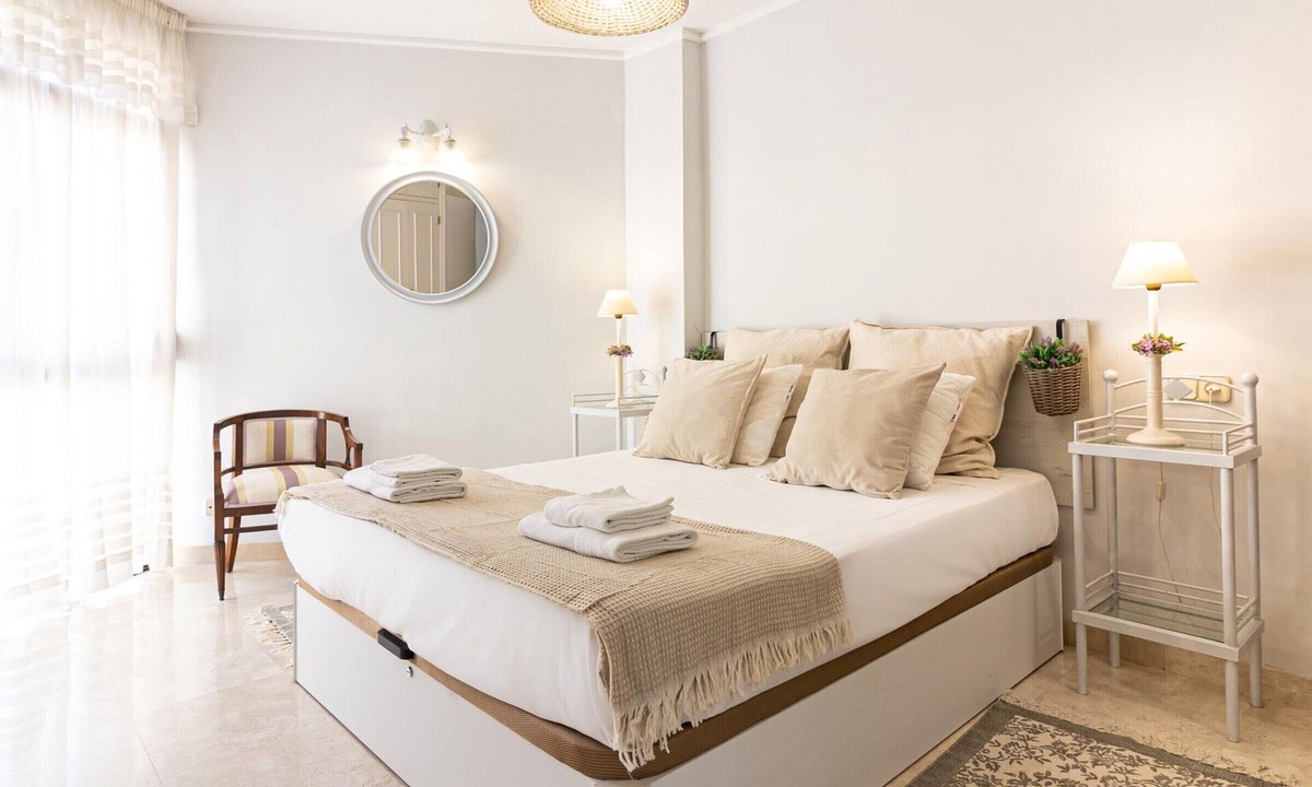La Malagueta Apartment | Bright 2-bedroom apartment Malagueta, air conditioning, near center
