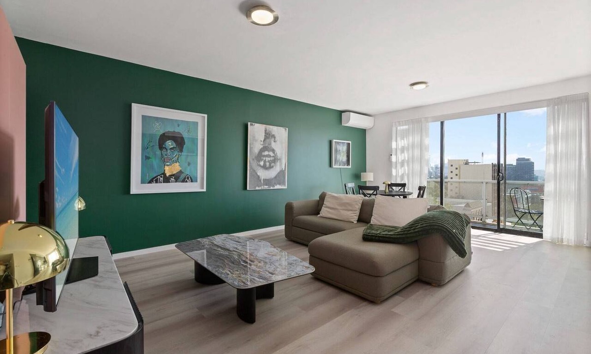 Surry Hills Apartment | Bright Stay in Sydney with Harbour Bridge Views