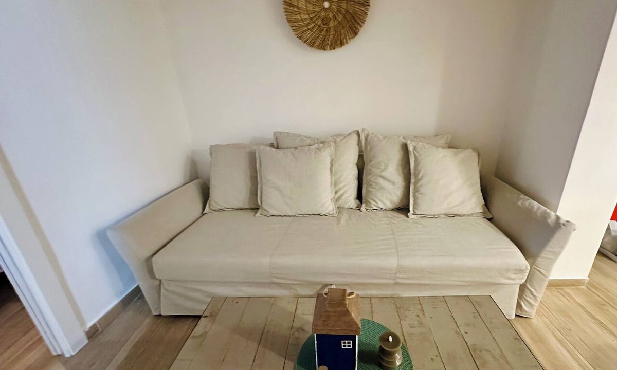 El Raval Apartment | Budget & cozy 2 bedroom apartment next to Mecat Sant Antoni