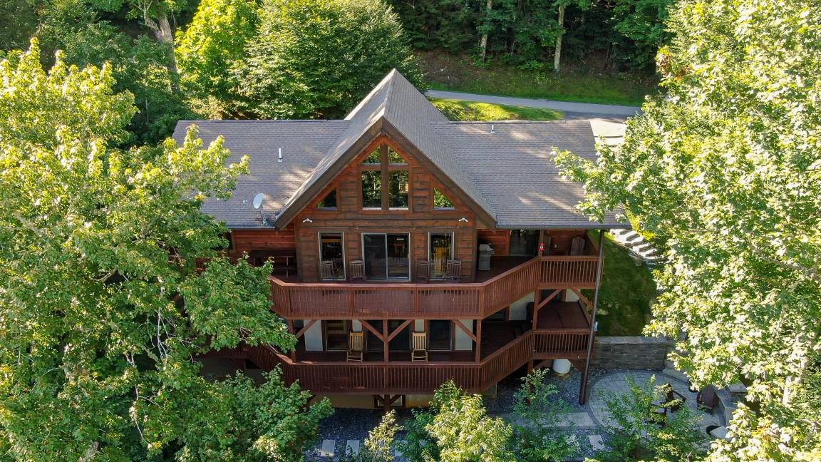 Sugar Mountain Cabin | Cabin ∙ 4 bedrooms ∙ 14 guests
