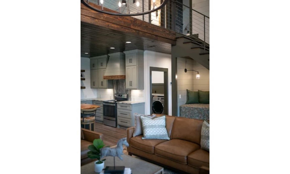Duncanville Cottage | Cabin,Lake,Resort,Tuscaloosa,Pappy's Place