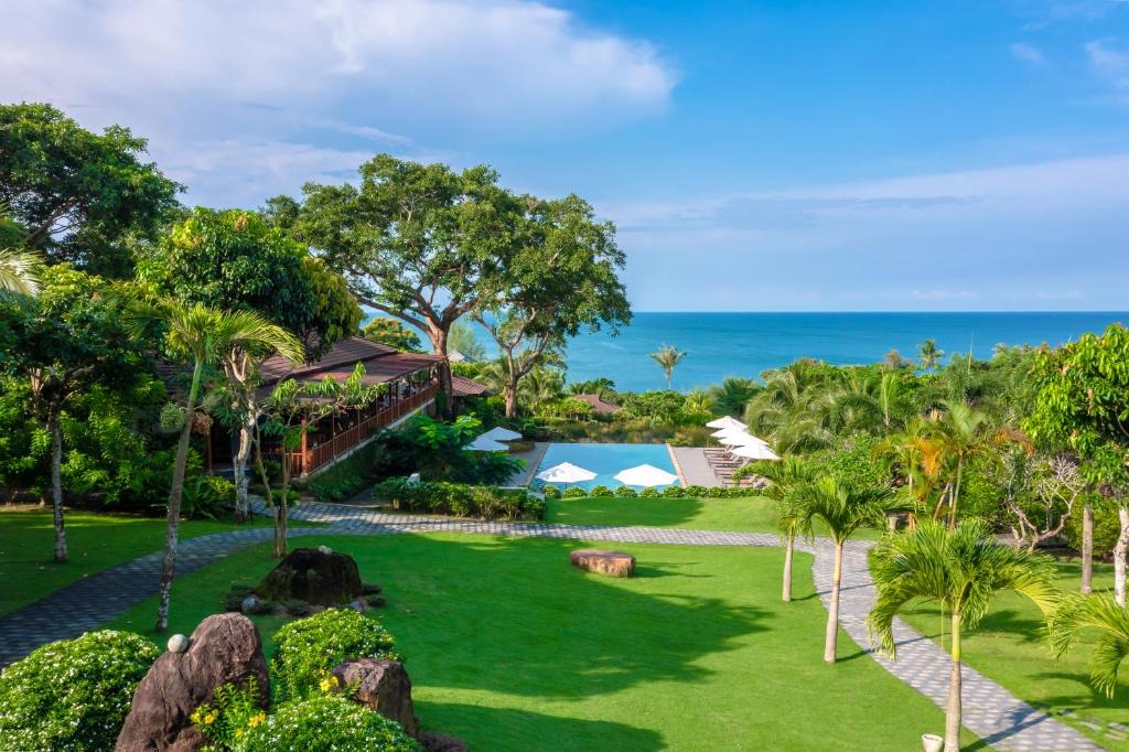 Ong Lang Resort | Camia Resort & Spa