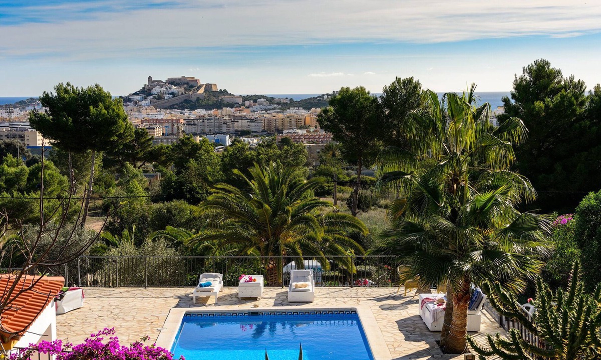 Ibiza Town Villa | CAN PEP, large Ibizan villa with private pool and BBQ.