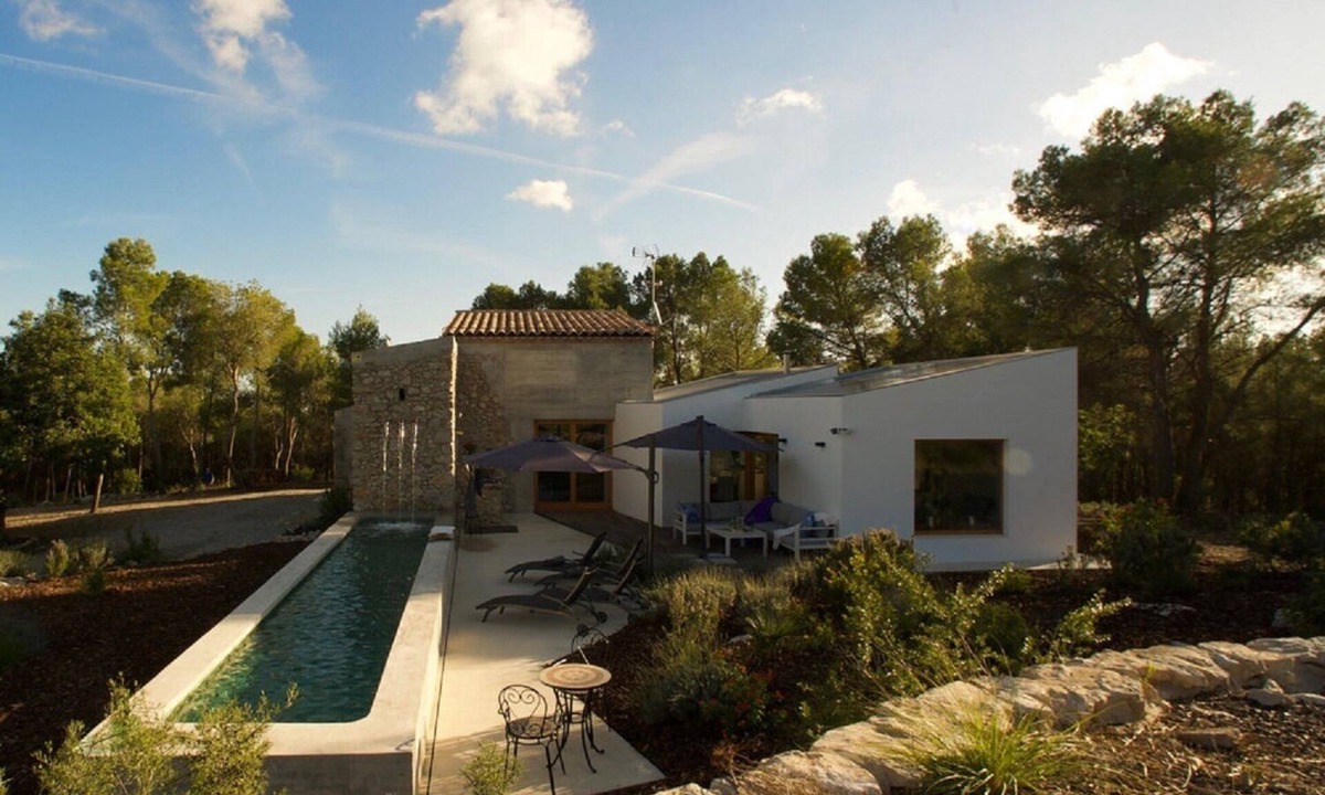 Sant Pere de Ribes Villa | Can Tomeu Capdet: Private Villa for 6 with pool, 10 mins from Sitges in Nature.