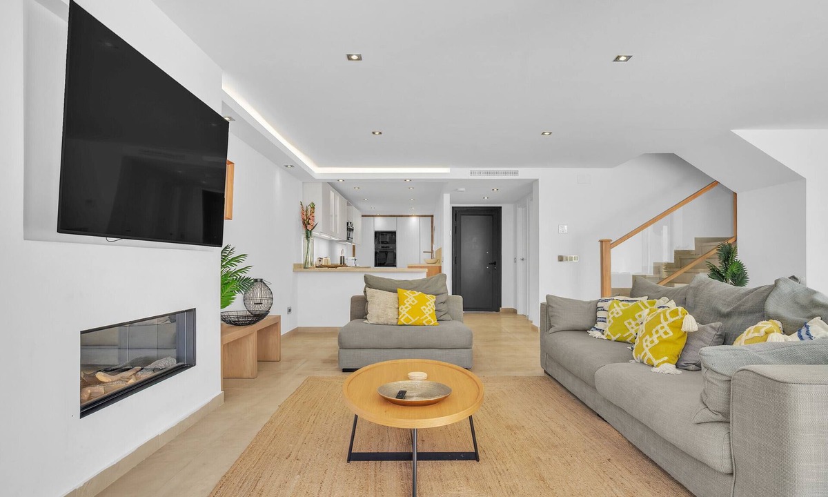Golden Mile Ski Chalet | Casa Adriana