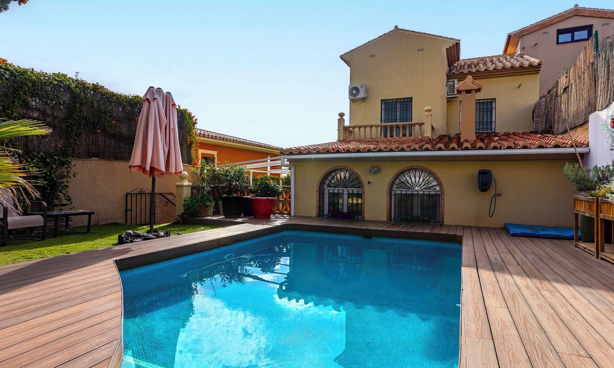 La Cala del Moral House | CASA TRINQUETE CALA DEL MAR NEAR MALAGA