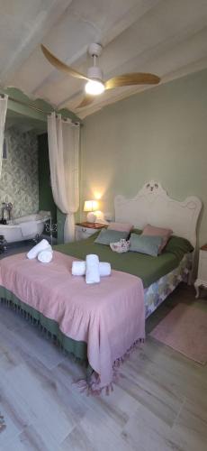 Polop House | CasaBoutique cerca del mar con vistas a la montaña