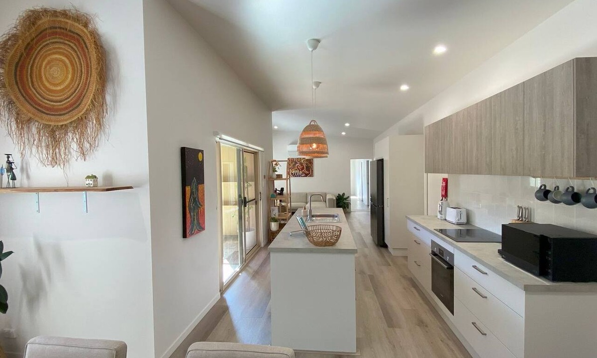 Valla Beach House | Charming Beach Getaway -Tucked away in Valla beach is the charming home that has a unique private ba