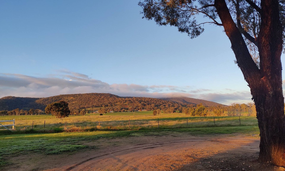 Glenrowan Cottage | Charming country cottage, peaceful stay, family-friendly retreat, Glenrowan