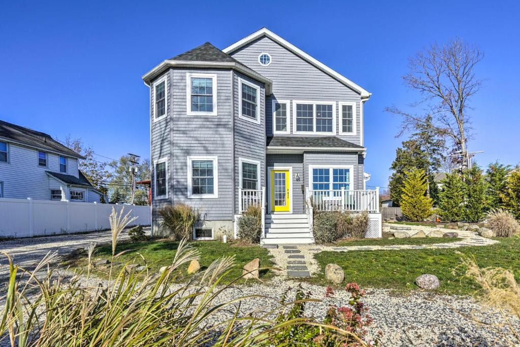 Spring Lake Heights House | Charming Spring Lake Retreat, 1 Mi to Beach!
