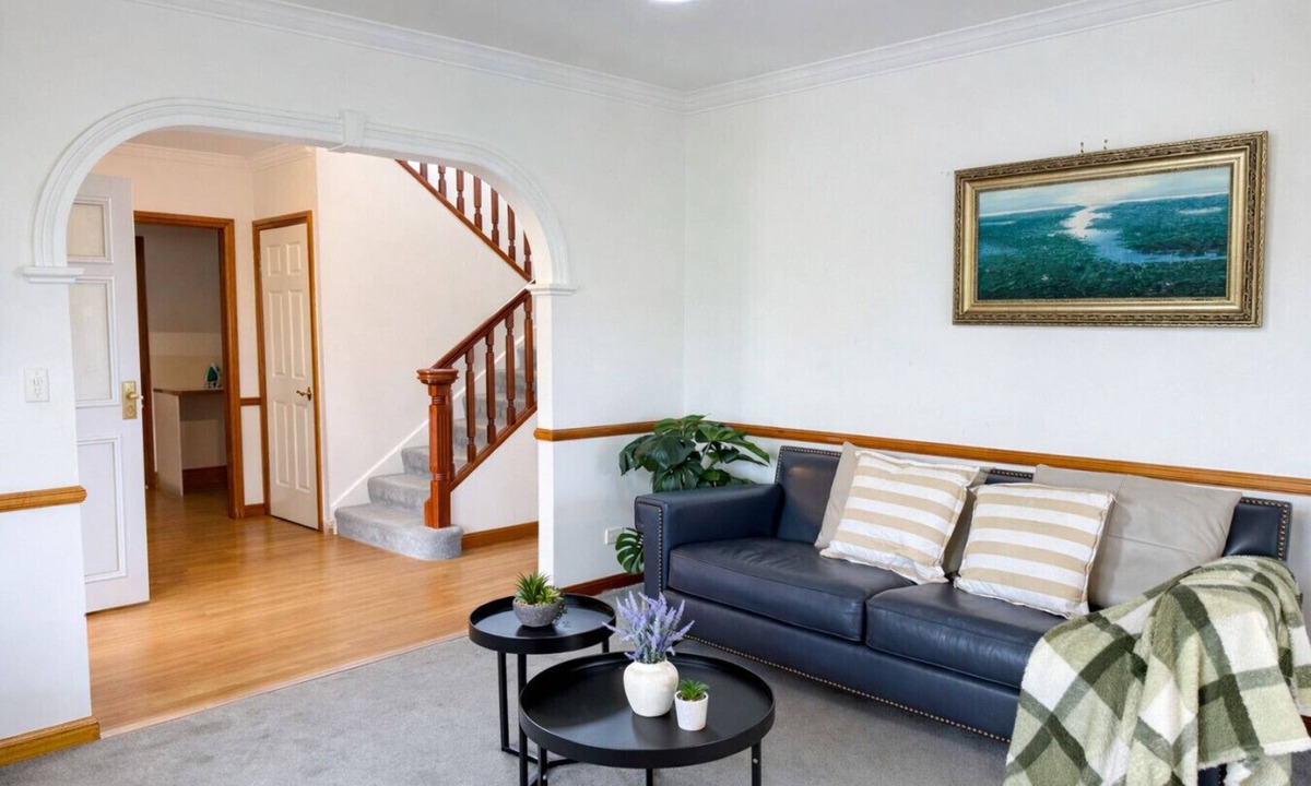 Parkinson House | Charming Victorian Oasis | 5 Beds Porch & Yard