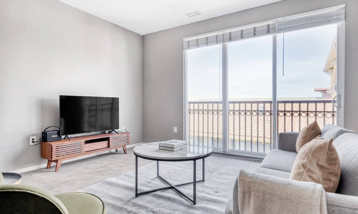 San Jose Apartment | Chic Santana Row 2BR w/Pool & Garage, 10 mins to Google, by Blueground