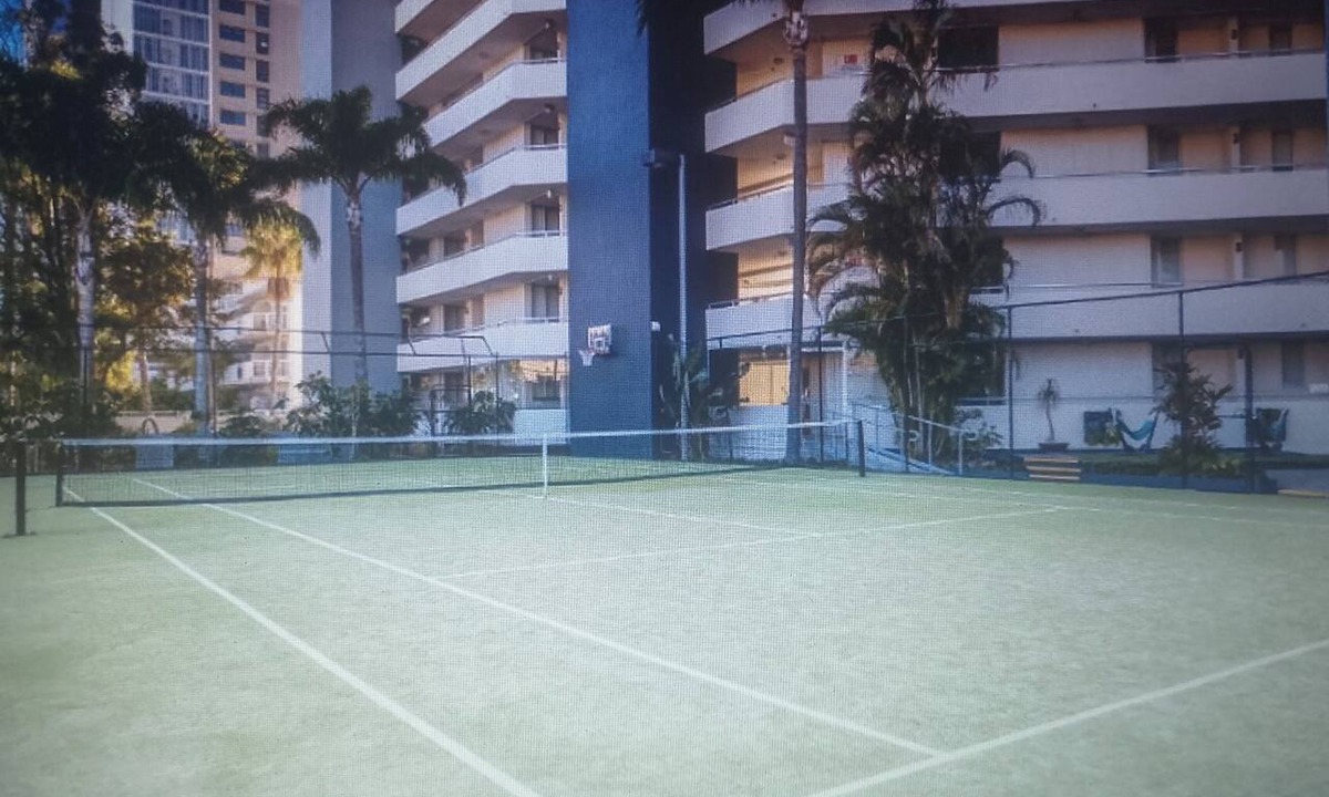 Miami Apartment | Christmas at the Gold Coast - 2 bedroom, 2 bathroom. Mariner Shores Resort