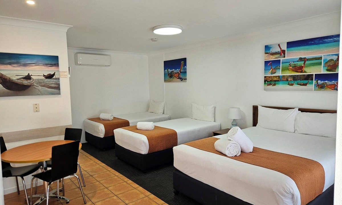Ormiston Hotel | Cleveland Motor Inn
