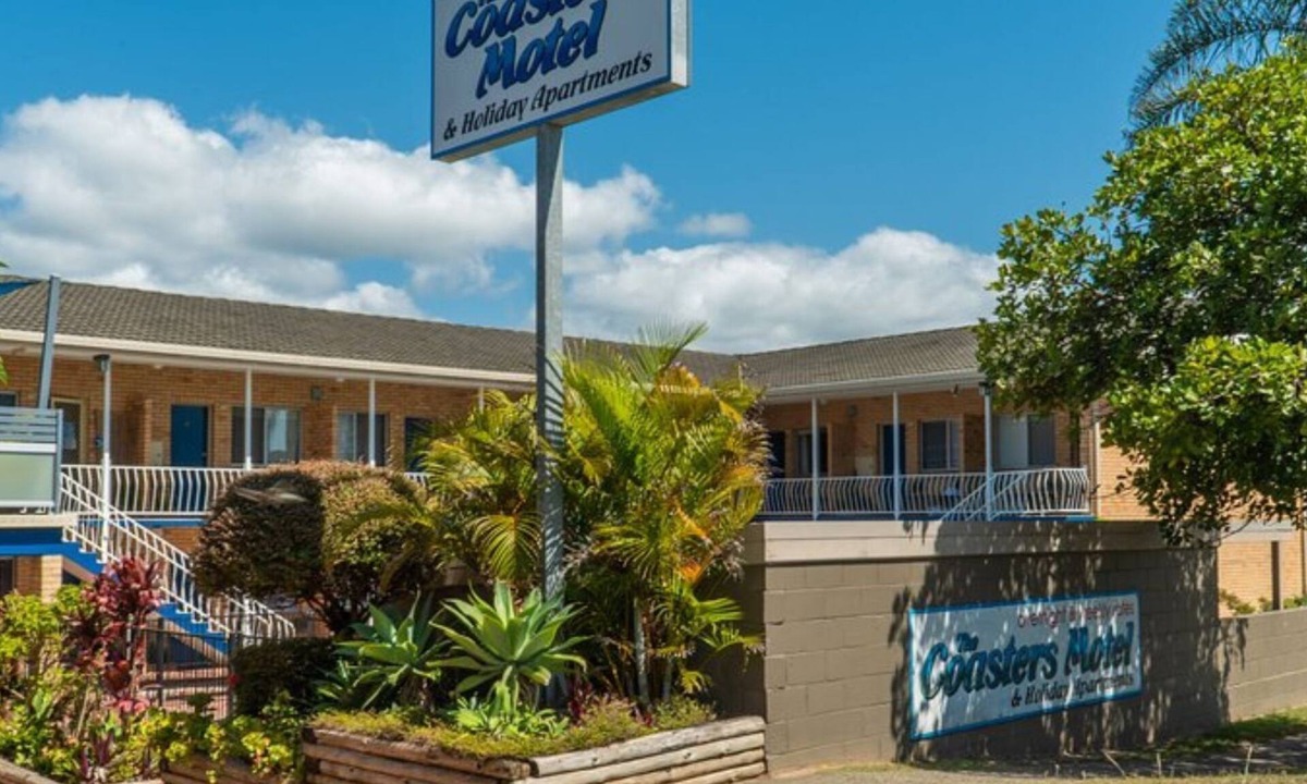 Sawtell Apartment | Coasters 22 - steps from historic downtown Sawtell