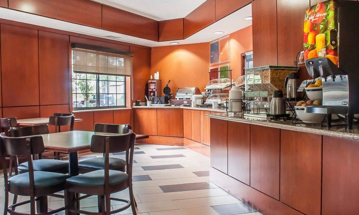 Hamburg Hotel | Comfort Inn & Suites Hamburg - Buffalo South