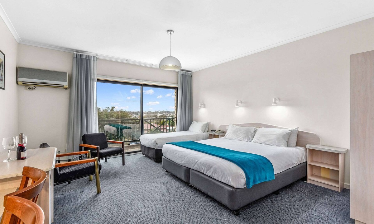 Mount Gambier Hotel | Comfort Inn The Lakes