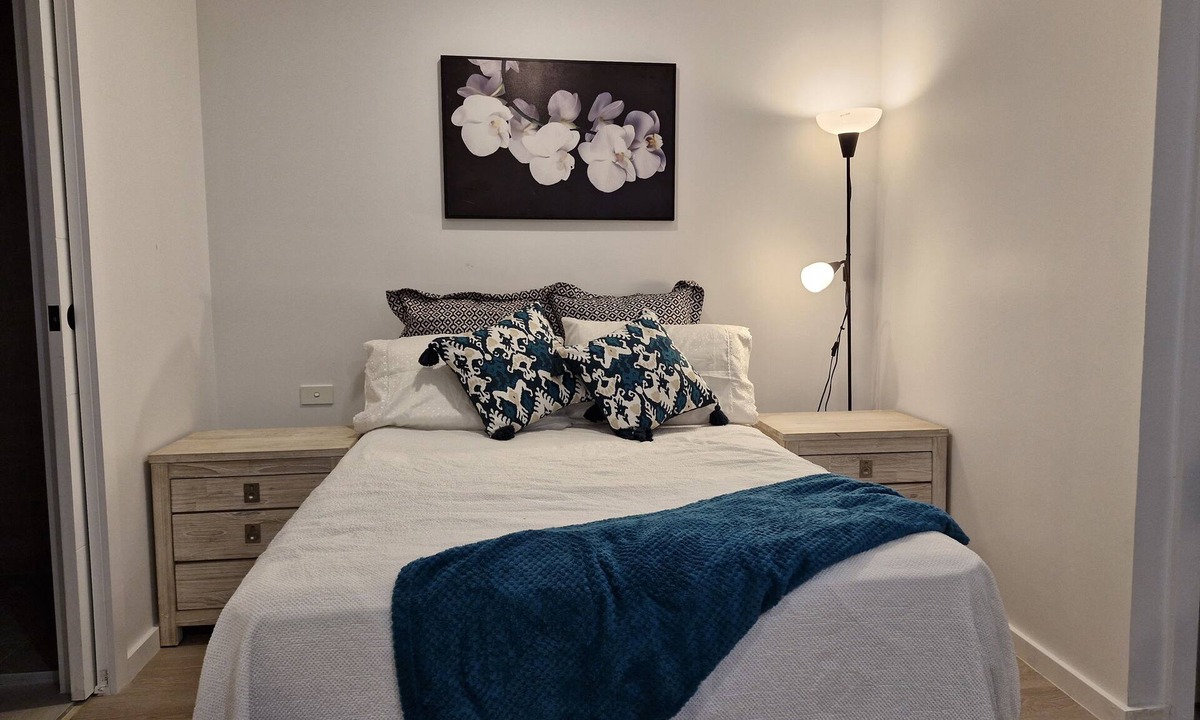 Taylor Apartment | Comfortable Economical and Secure Getaway Apartment w/free parking and wifi
