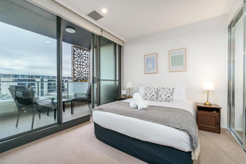 Braddon Apartment | Convenient City Apartment in the Heart of Braddon - Hosted by Canstay