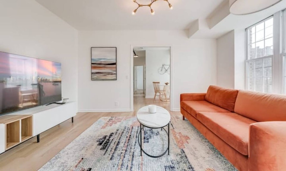 Communipaw Apartment | Coolest Digs in BeLa