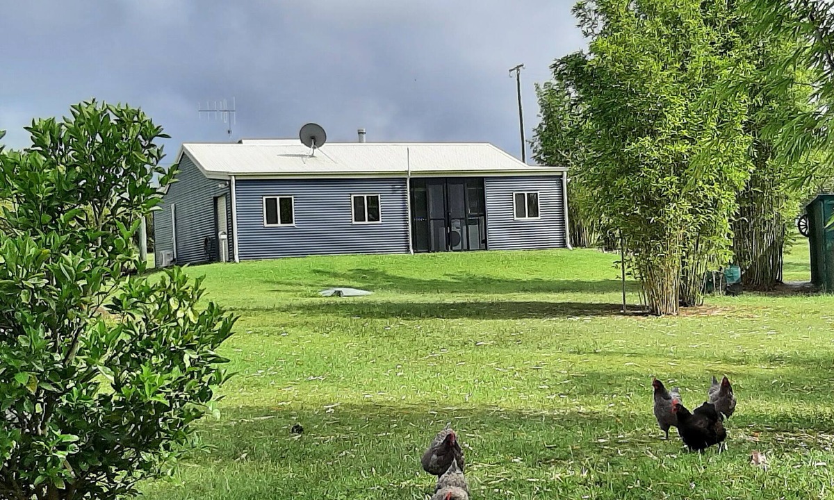 Takura Cottage | Cosy cottage at Takura (near Hervey Bay). Quiet & restful. Just relax!