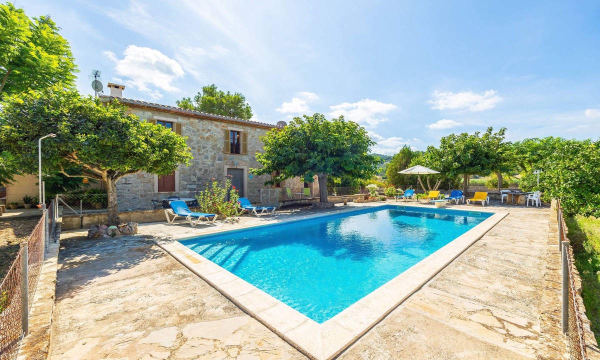Son Macia Villa | Country House 'Manenta' with Mountain Views, Private Pool and Wi-Fi