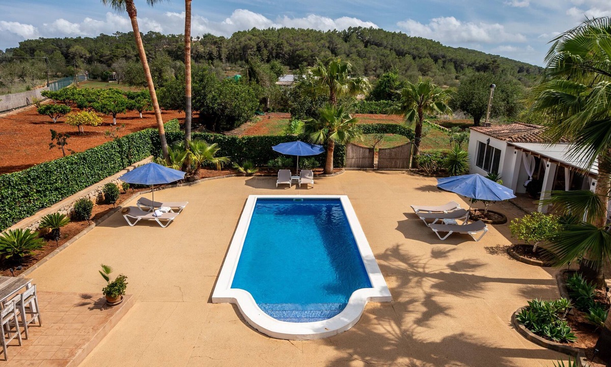 Sant Carles de Peralta Villa | Country House 'Villa Can Andreuet De Baix' with Mountain View, Wi-Fi and Air Conditioning