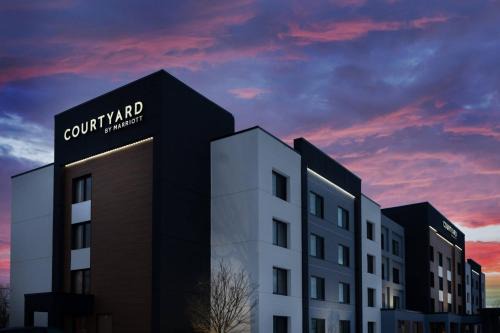 Courtyard | Amherst