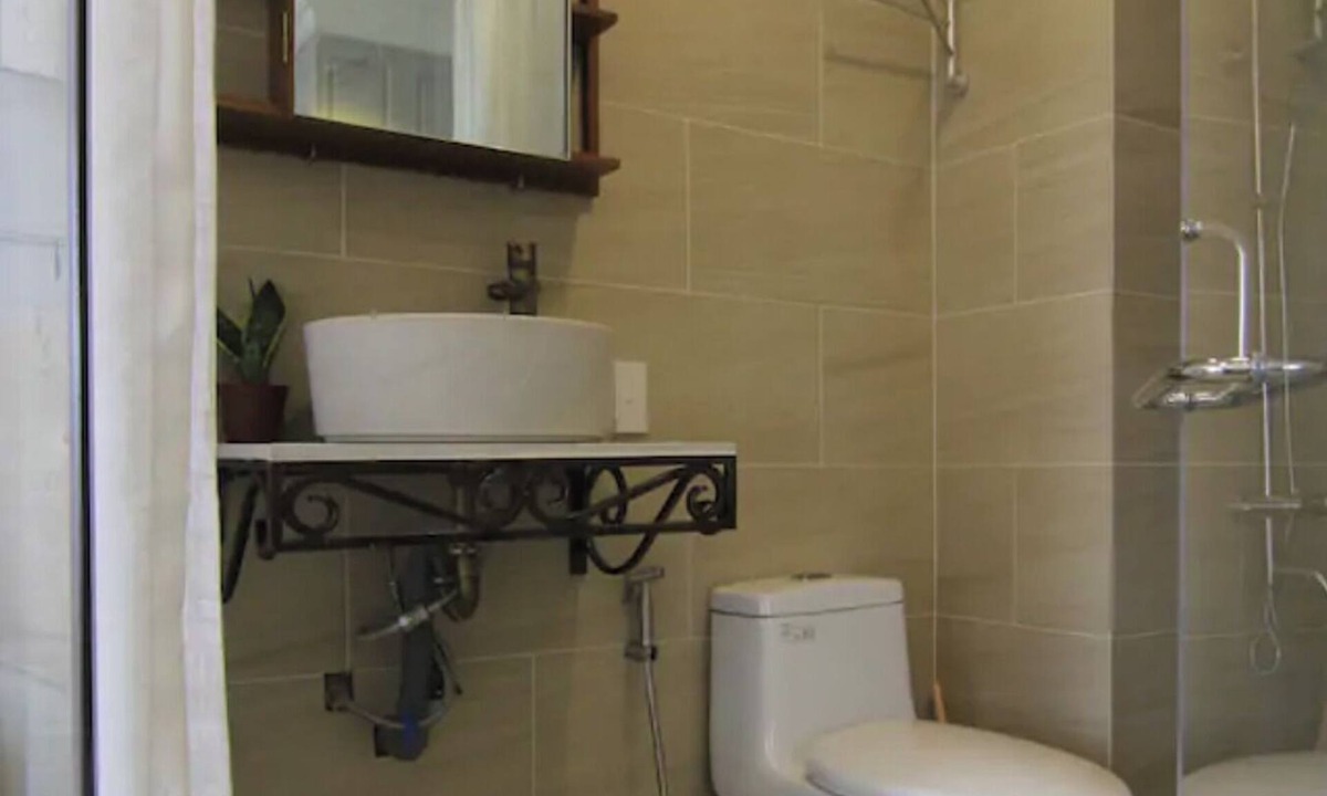 Bach Dang Riverside Apartment | COZRUM HOMES ★ FREE Pool&Gym★ River Gate Building