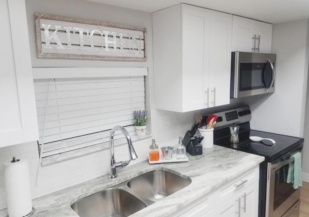 Temple Terrace Apartment | Cozy 3 bed 2.5 bath located near Busch Gardens