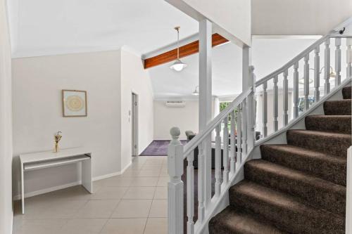 Capalaba House | Cozy 3 Bedroom Retreat in the Heart of Capalaba