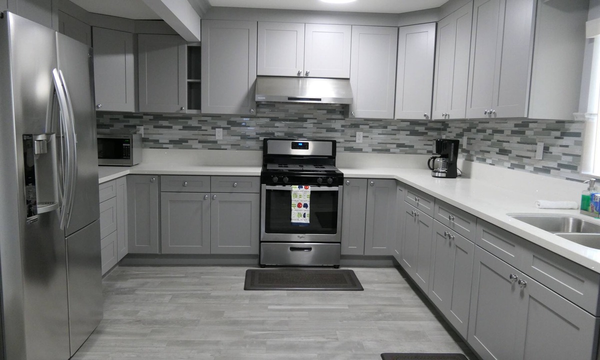 Midway City House | Cozy Beautiful Vacation Home center of Disney Land and Beaches