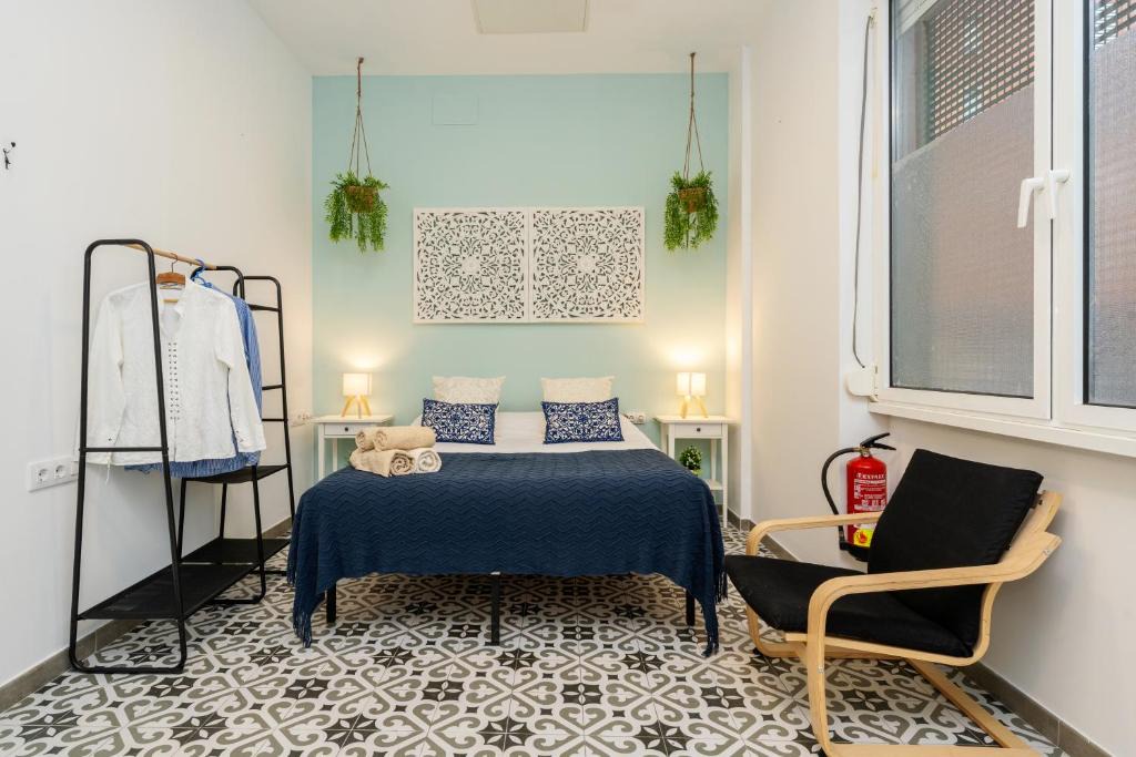Sant Adria de Besos Apartment | Cozy Studio for 2 px - Beach 10' Walk - Barcelona center 25' Train