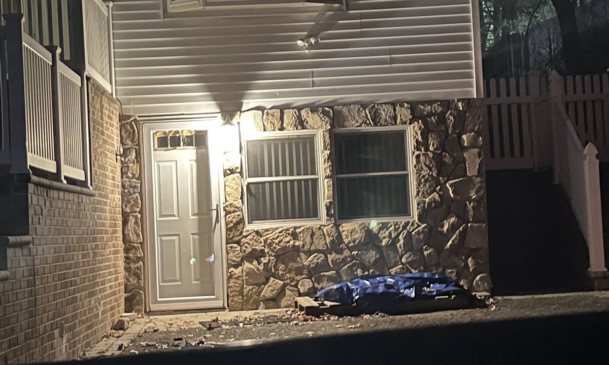Dix Hills Apartment | CURRENTLY UNAVAILABLE