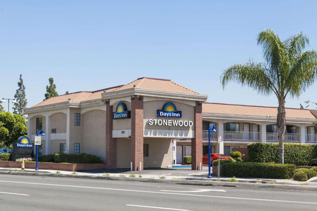 Ontario Airport Inn | Downey