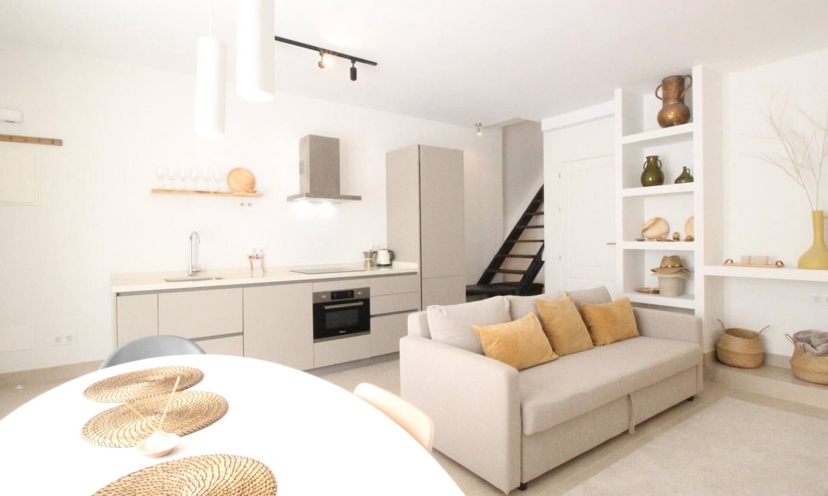 Plaza de Toros Vieja Apartment | Del Parque Flats Constancia Duplex