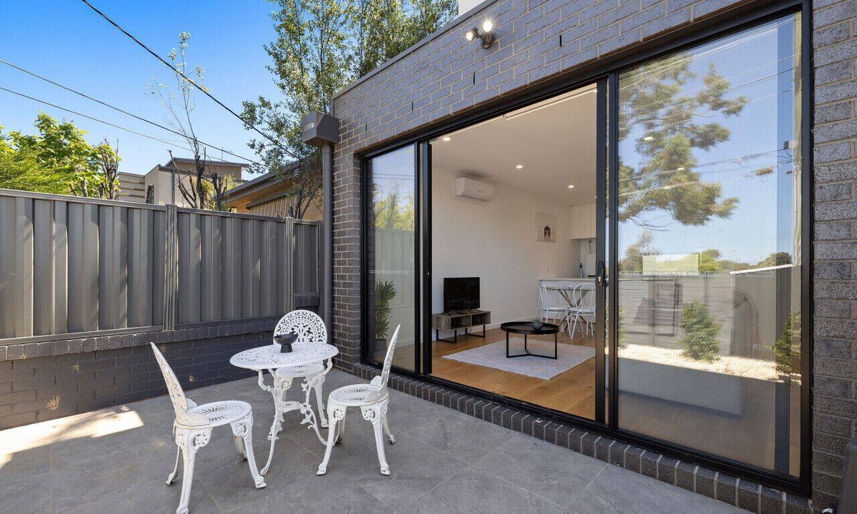 Moorabbin Villa | Domi Rentals - The Moorabbin Townhouse