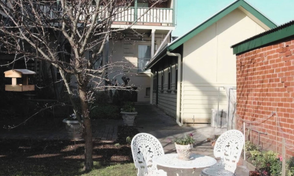 Queenscliff House | Doongarra in the heart of town