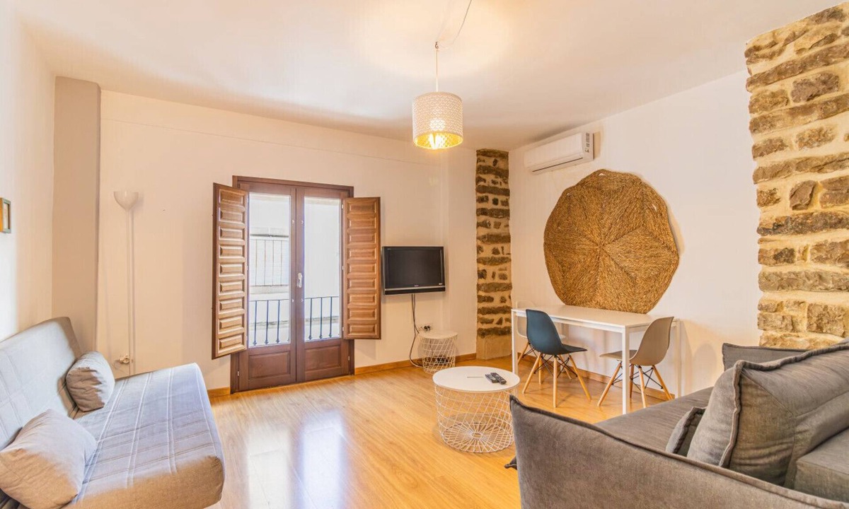 Ubeda Apartment | Editar Intimate retreat with Andalusian essence 3
