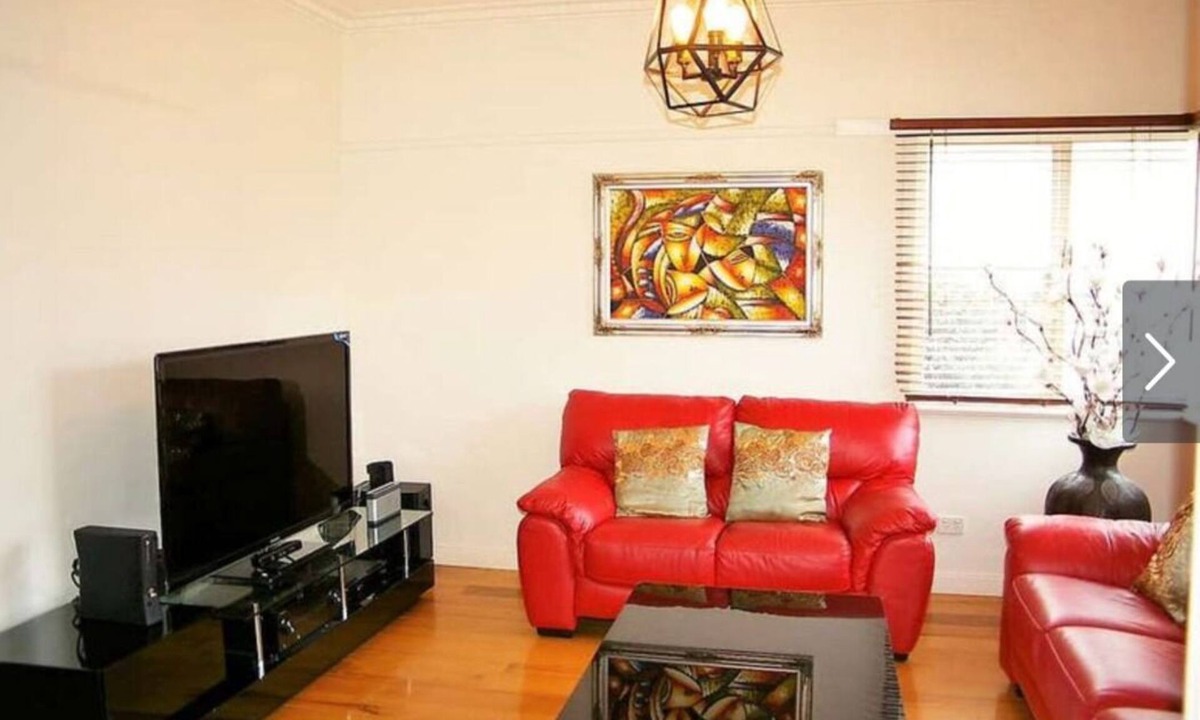 Balwyn House | Elegant Balwyn Paradise - Spacious Family House in Melbourne's Leafy East