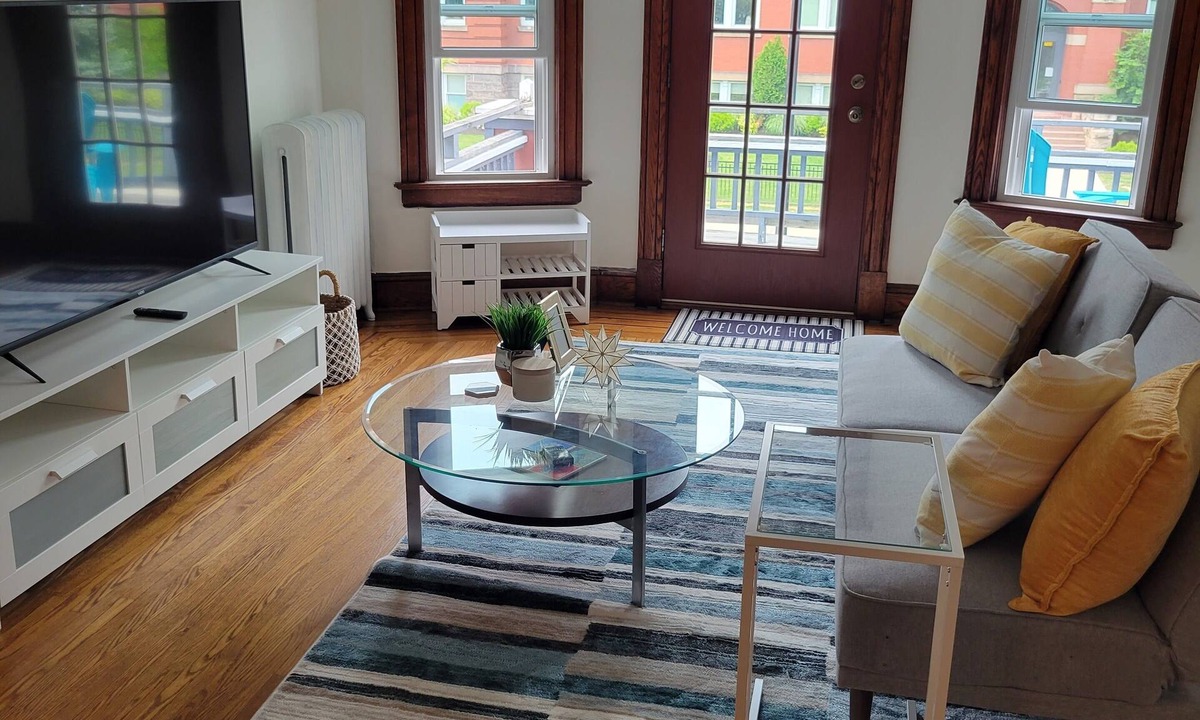 North Buffalo House | Elmwood Village Elegance: 2 bedroom + dedicated office
