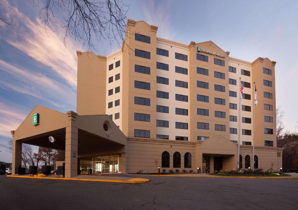Crabtree Hotel | Embassy Suites by Hilton Raleigh Crabtree