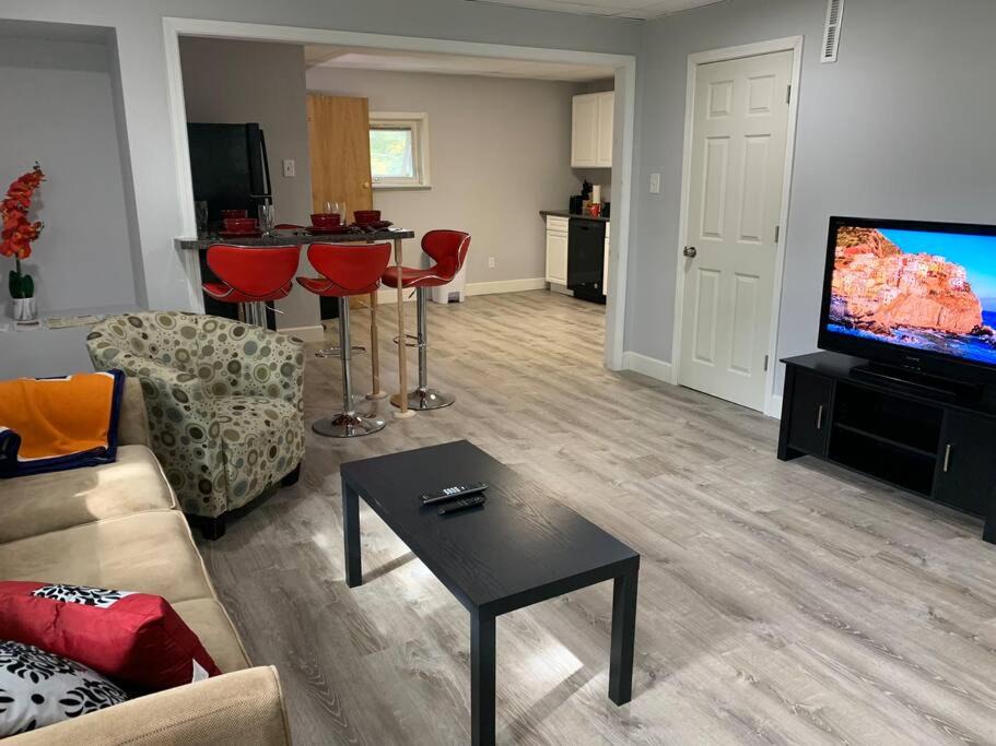 Niagara Falls House | Entire Condo Minutes from Niagara Falls (USA)