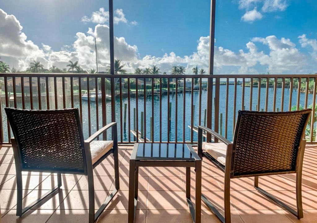 Bahamia West Apartment | Entire Home - Relaxing Ocean View Condo
