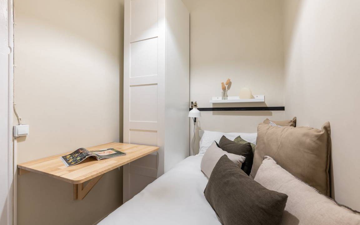 Esquerra de l'Eixample Resort | 115 m² Private room ∙ 1 bedroom ∙ 1 guest
