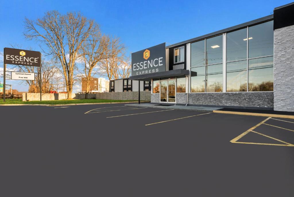 Wayne Hotel | Essence Express Wayne