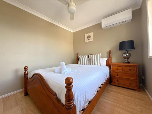 Calamvale House | Family-Friendly 3BR Home Near Calamvale Central