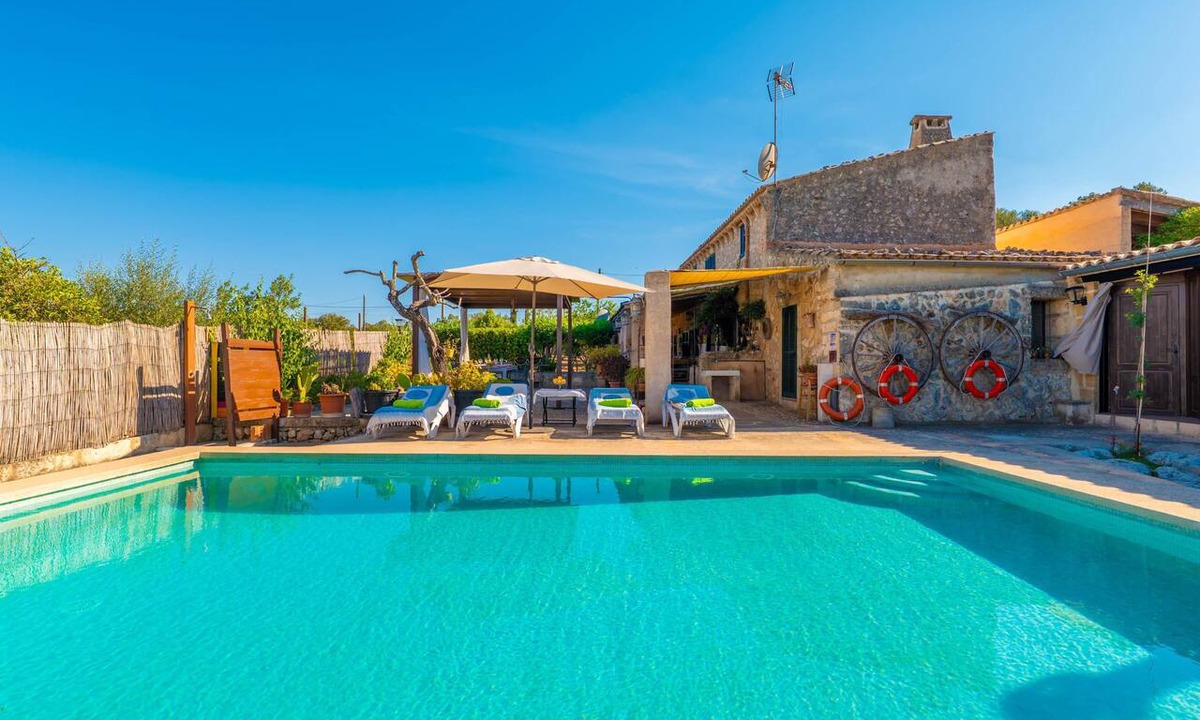 Sineu Villa | FINCA SON MATGINET 18 - Villa with private pool in SINEU. Free WiFi